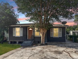 1324 W Mariposa, San Antonio, TX 78201