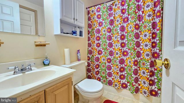 1708 CONDOR LN, Dover, PA 17315