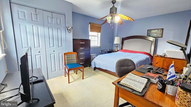 1708 CONDOR LN, Dover, PA 17315