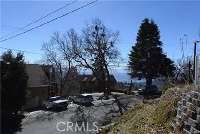 2458 Spring Oak, Running Springs, CA 92382