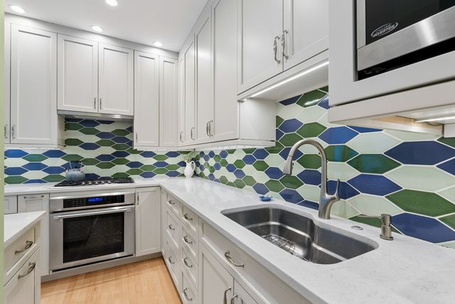 330 S Michigan Avenue 1707, Chicago, IL 60604