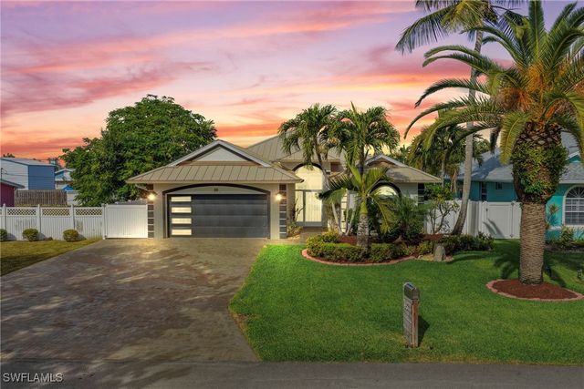 45 4th ST, Bonita Springs, FL 34134