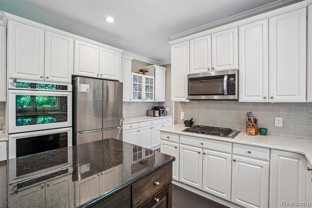 4500 Boxwood Court, Rochester, MI 48306