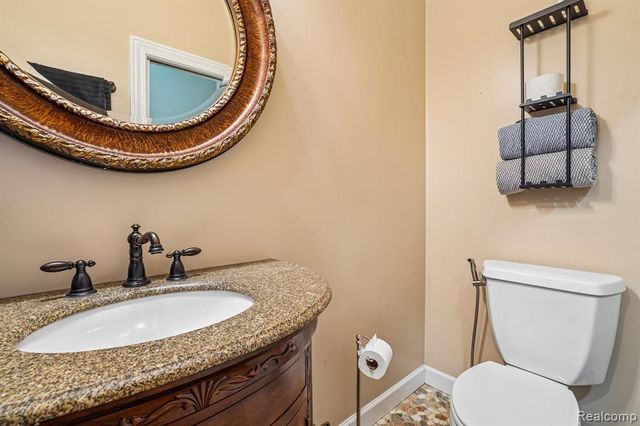 4500 Boxwood Court, Rochester, MI 48306