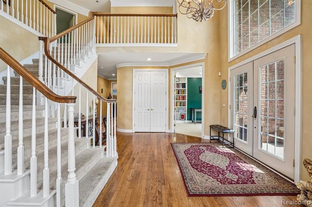4500 Boxwood Court, Rochester, MI 48306