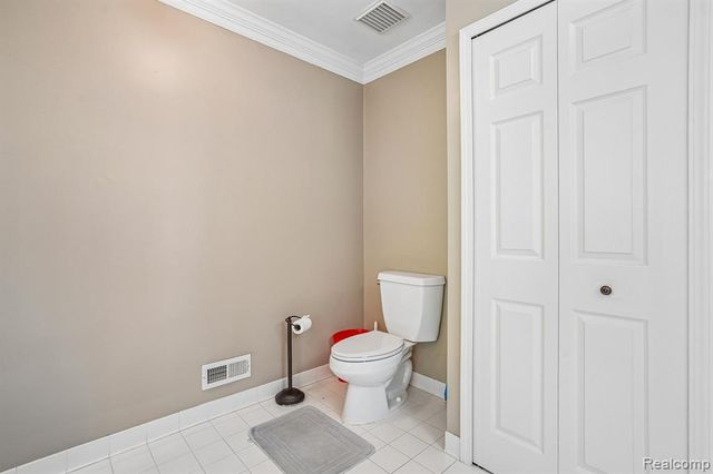 4500 Boxwood Court, Rochester, MI 48306