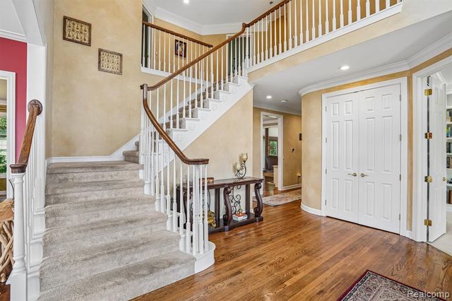4500 Boxwood Court, Rochester, MI 48306