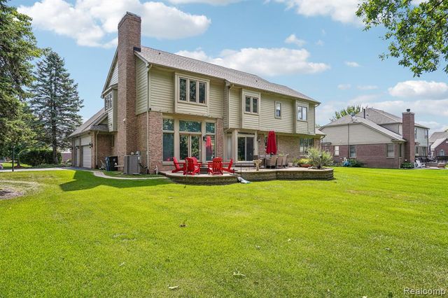 4500 Boxwood Court, Rochester, MI 48306