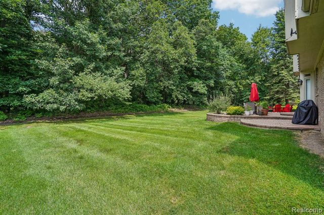 4500 Boxwood Court, Rochester, MI 48306