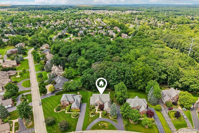 4500 Boxwood Court, Rochester, MI 48306