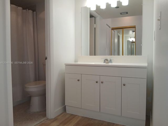 1300 Saint Charles Pl 222, Pembroke Pines, FL 33026
