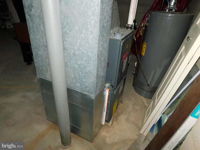 2890 DANTE AVE, Vineland, NJ 08361