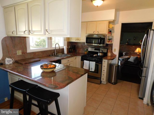 2890 DANTE AVE, Vineland, NJ 08361