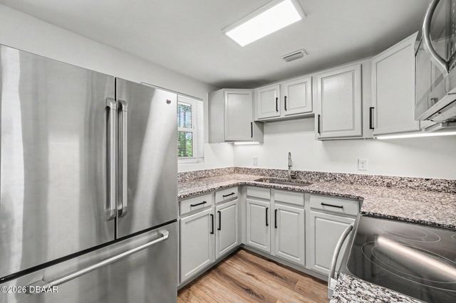 1121 Berkshire Road, Daytona Beach, FL 32117