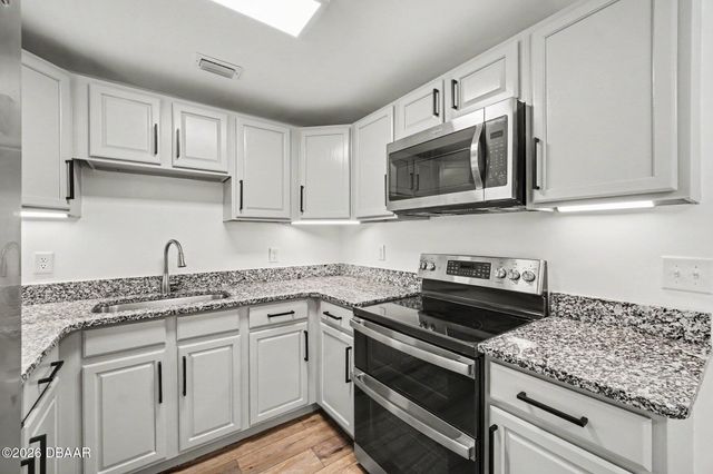 1121 Berkshire Road, Daytona Beach, FL 32117