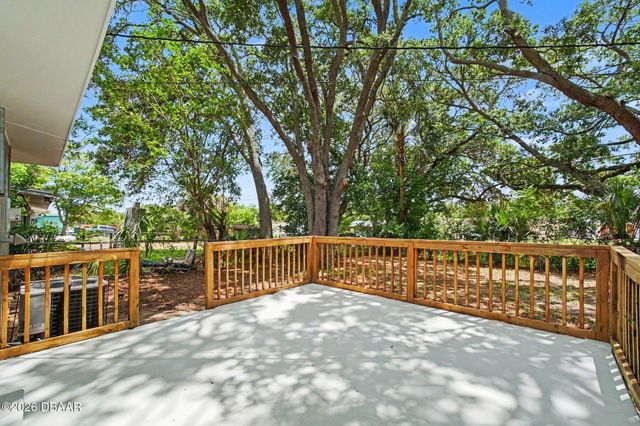1121 Berkshire Road, Daytona Beach, FL 32117
