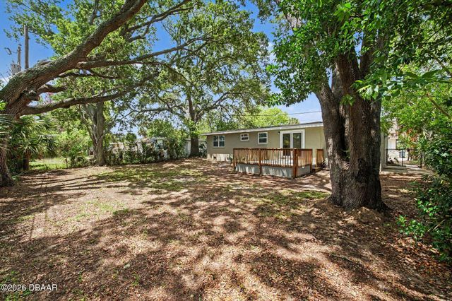 1121 Berkshire Road, Daytona Beach, FL 32117