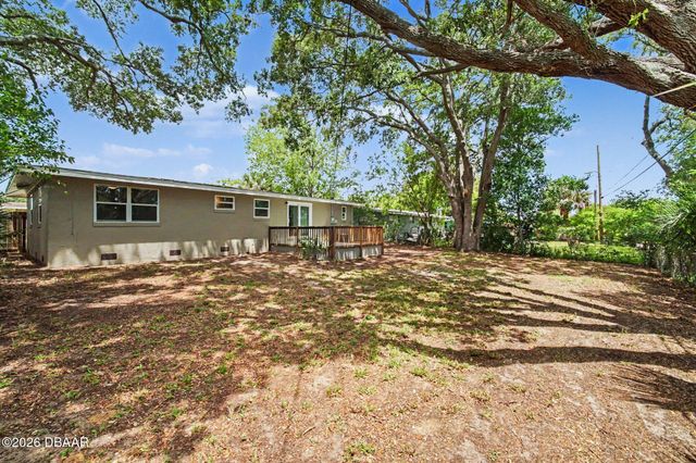 1121 Berkshire Road, Daytona Beach, FL 32117