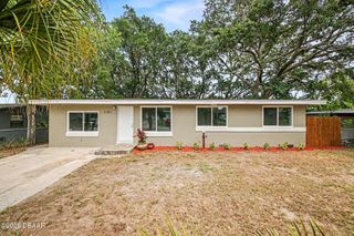 1121 Berkshire Road, Daytona Beach, FL 32117