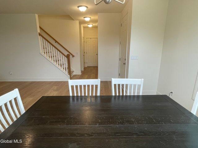 46 Wheatfield Way, Halfmoon, NY 12118