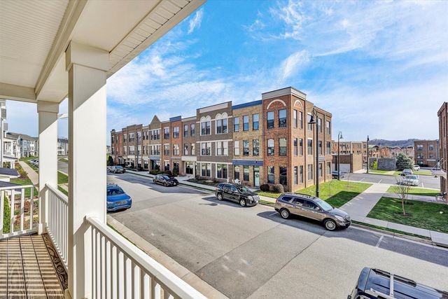 47 Broad ST, Daleville, VA 24083