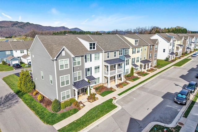 47 Broad ST, Daleville, VA 24083