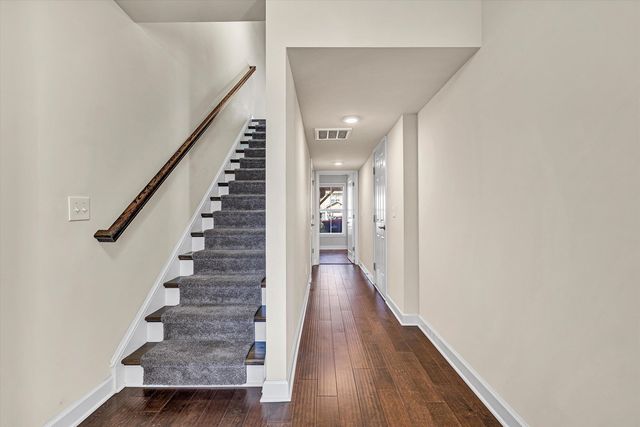 47 Broad ST, Daleville, VA 24083