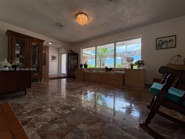220 NW 130th Ave, Miami, FL 33182