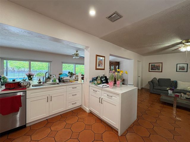 220 NW 130th Ave, Miami, FL 33182