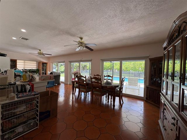 220 NW 130th Ave, Miami, FL 33182