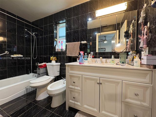 220 NW 130th Ave, Miami, FL 33182