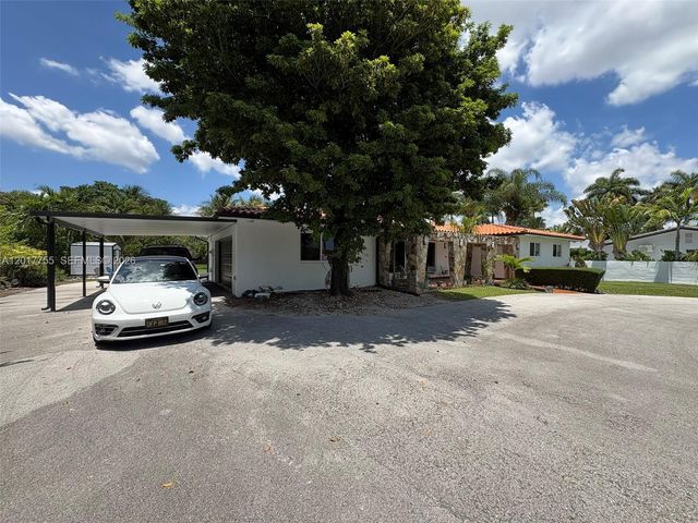 220 NW 130th Ave, Miami, FL 33182