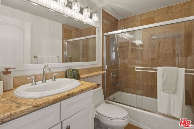 1717 S Barrington Avenue 103, Los Angeles, CA 90025