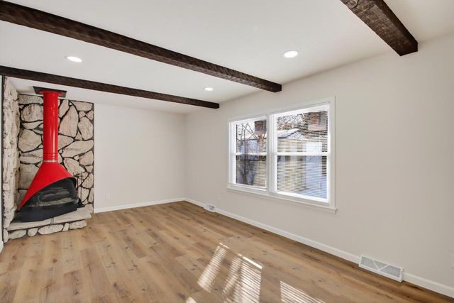 N95W17325 Shady Lane, Menomonee Falls, WI 53051