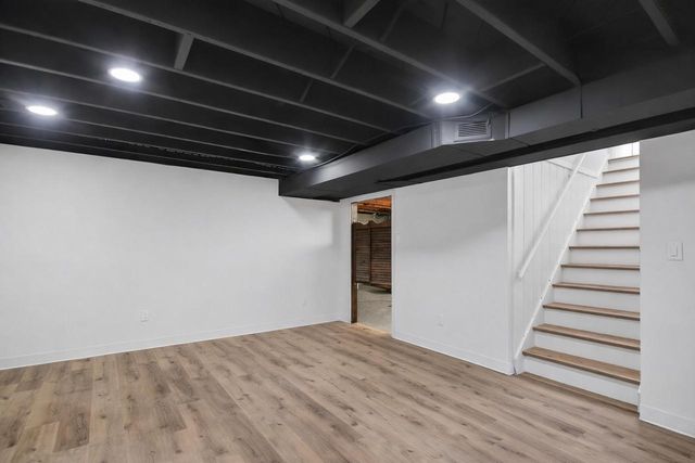 N95W17325 Shady Lane, Menomonee Falls, WI 53051