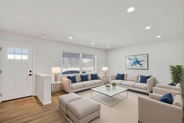 N95W17325 Shady Lane, Menomonee Falls, WI 53051