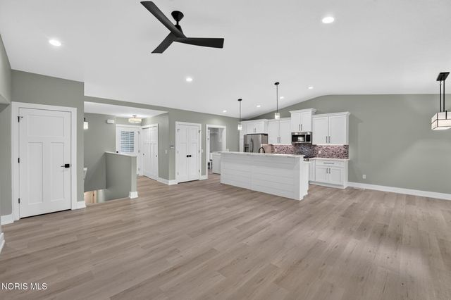 6634 Long Street, Whitehouse, OH 43571