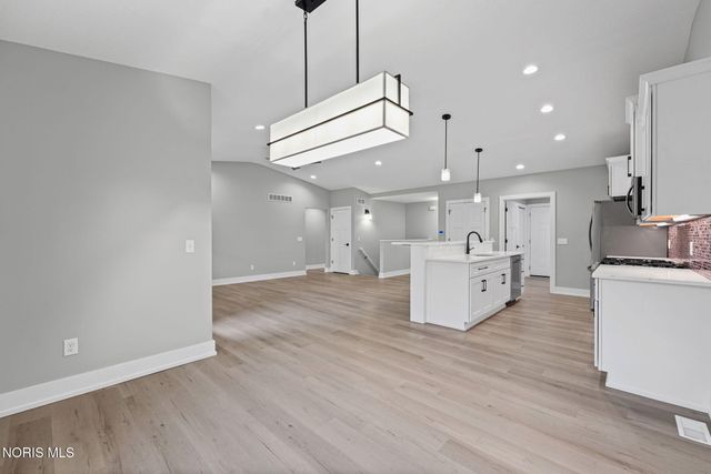 6634 Long Street, Whitehouse, OH 43571