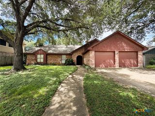 307 Bramble Bush Lane, Victoria, TX 77904