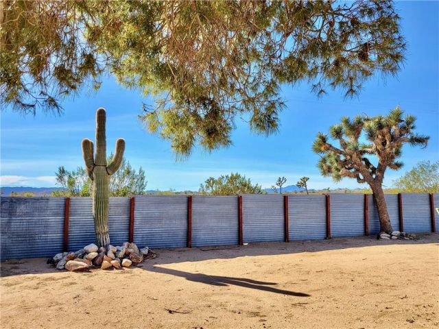 58248 Aberdeen Drive, Yucca Valley, CA 92284