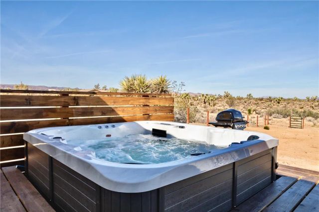 58248 Aberdeen Drive, Yucca Valley, CA 92284