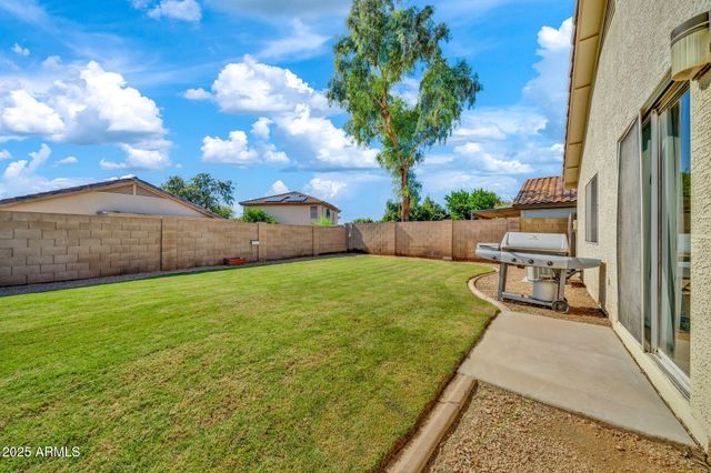 12119 W DAHLIA Drive, El Mirage, AZ 85335