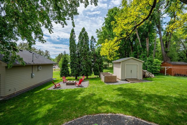 12715 27th Avenue N, Plymouth, MN 55441