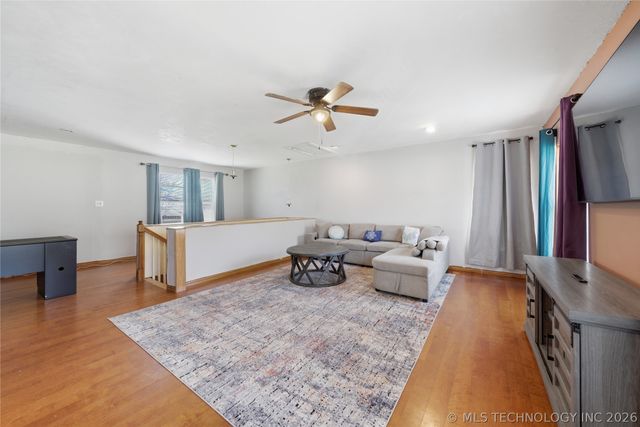 3608 W 70th Place N, Tulsa, OK 74126