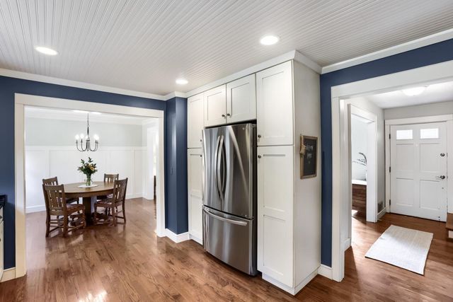 3500 Urbandale Lane N, Plymouth, MN 55447
