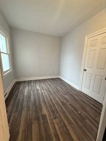 17 Conklin Street 1, Poughkeepsie, NY 12601