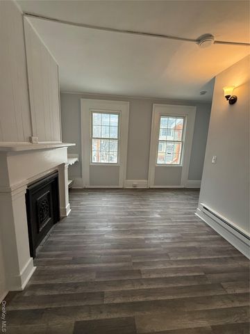 17 Conklin Street 1, Poughkeepsie, NY 12601