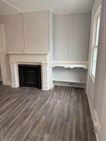 17 Conklin Street 1, Poughkeepsie, NY 12601