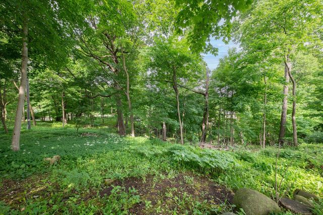 1447 Tomac LANE, Hubertus, WI 53033