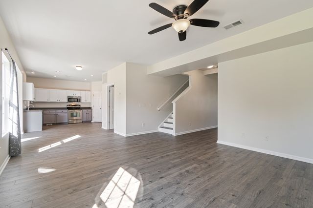 1006 Solomon Ln, Spring Hill, TN 37174